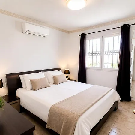 Casa Ganesh, - 8 Mins Walk To The
