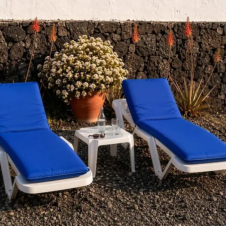 Casa Ganesh, - 8 Mins Walk To The * Puerto del Carmen (Lanzarote)